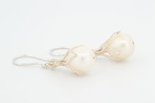 Afbeelding in Gallery-weergave laden, Oorhangers Kroontjes, zilver