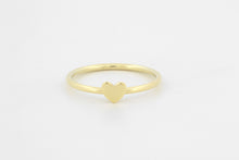 Afbeelding in Gallery-weergave laden, Ring met hartje, geelgoud