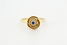 Afbeelding in Gallery-weergave laden, Ring Roos XL met saffier, geelgoud