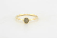 Afbeelding in Gallery-weergave laden, Ring met roosgeslepen grijze diamant, geelgoud
