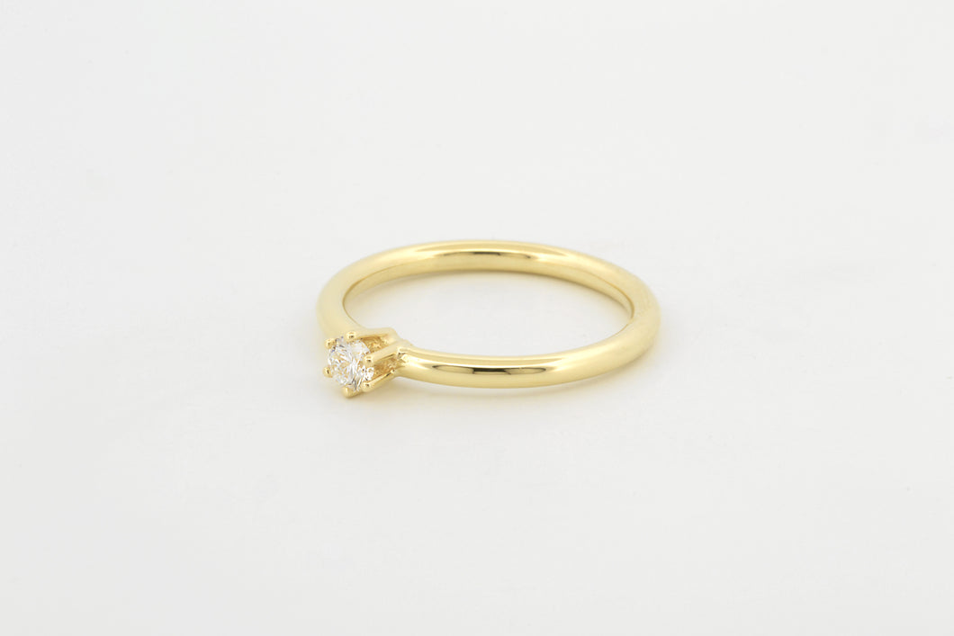 Ring met zespoot en diamant, geelgoud
