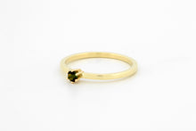 Afbeelding in Gallery-weergave laden, Ring met zespoot zetting en groene toermalijn, geelgoud
